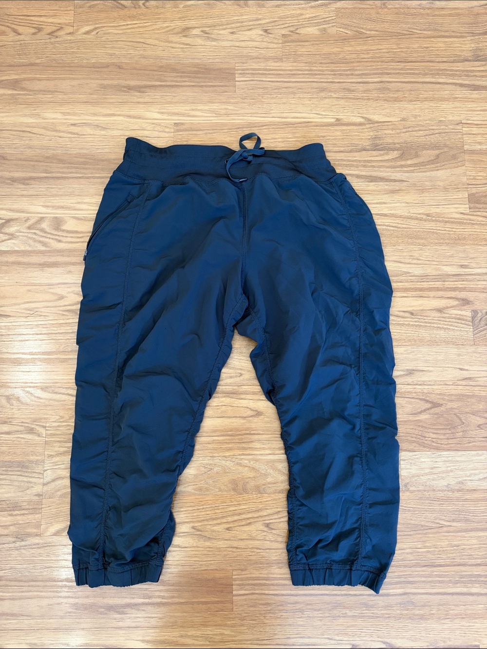 Kirkland Capri Pants with Elastic Cuffs Size XL X-large Gray